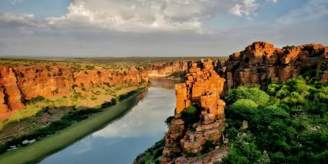 Sri Malyadri Taxi Services Tourist Place in Andhra Pradesh